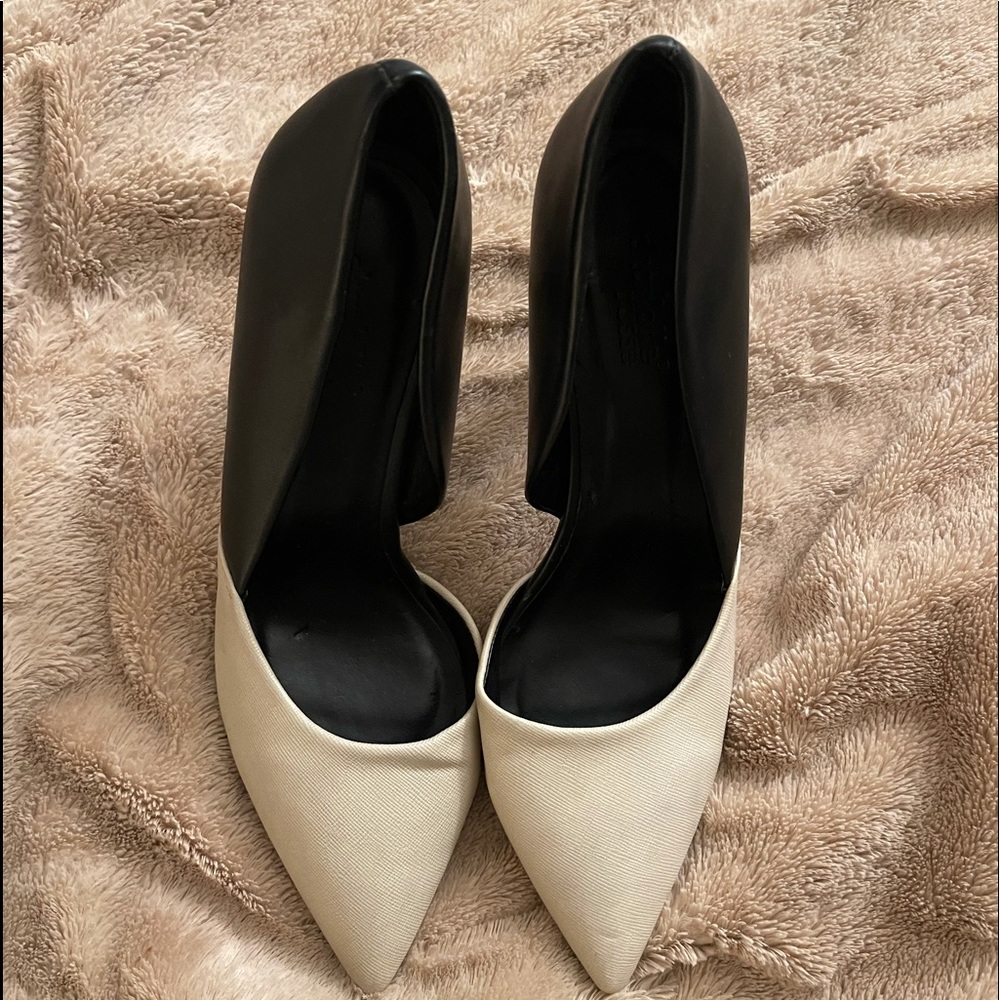 Women’s shoes